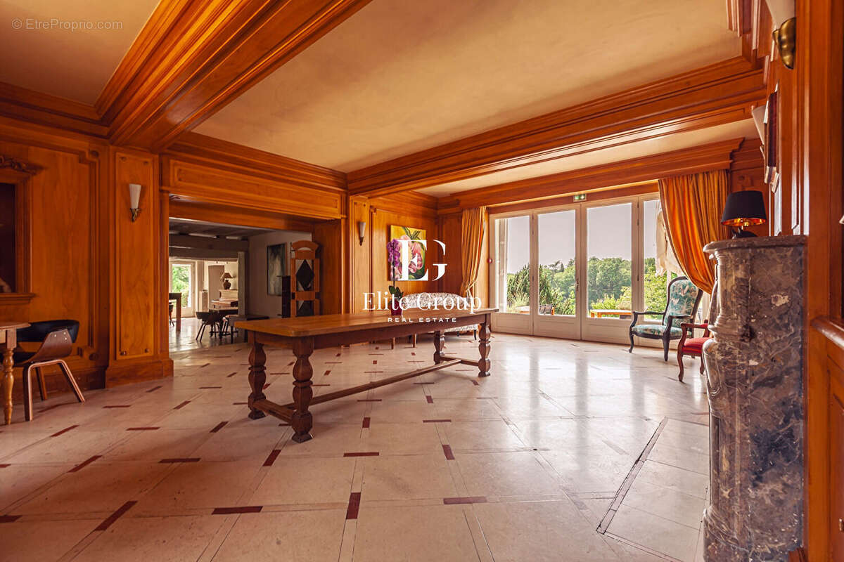 A vendre demeure de prestige - 20 pièces - 980 m2 - photo 8