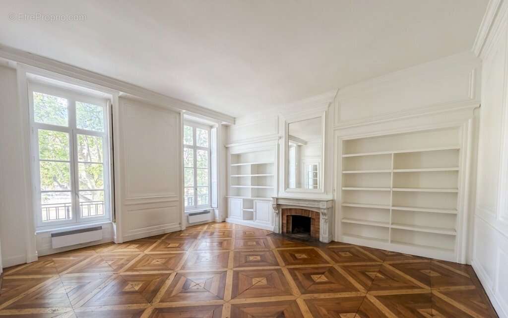 Appartement à LYON-1E