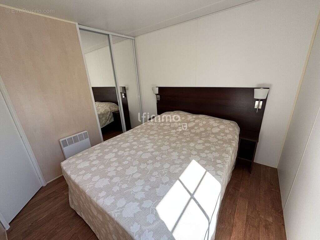 Maison à LE MUY