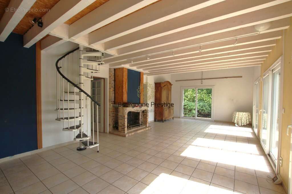 Maison à GIVRY