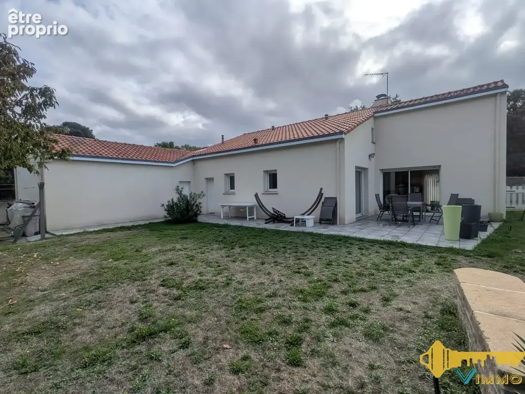 BOUGUENAIS - Maison familiale 4 chambres + un bureau - photo 18
