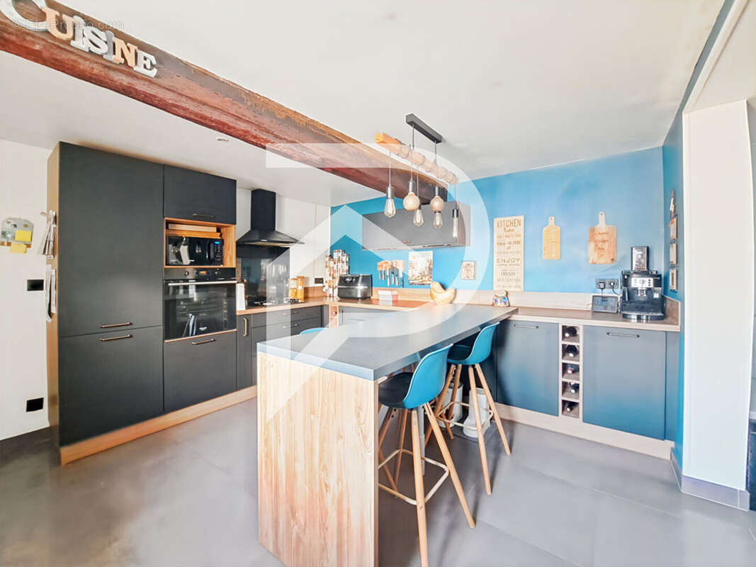 Maison à CREVECOEUR-LE-GRAND