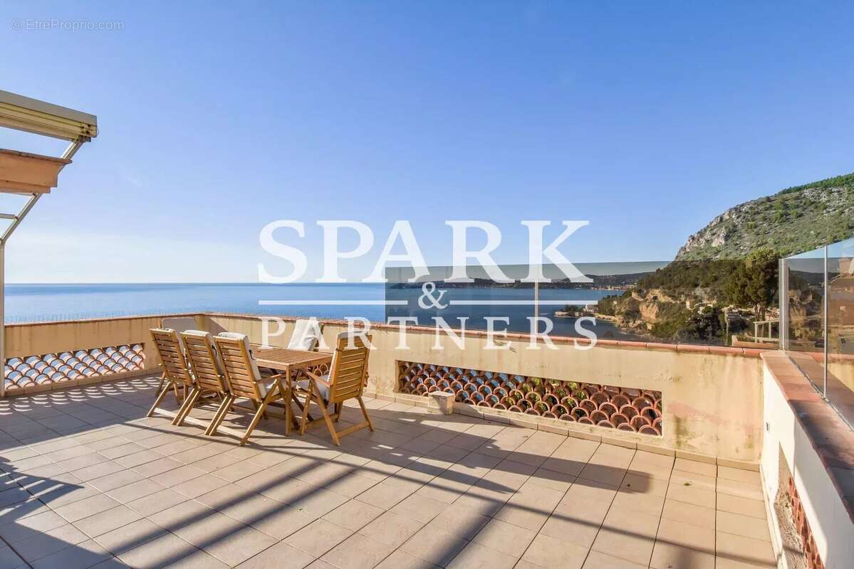 Appartement à CAP-D'AIL