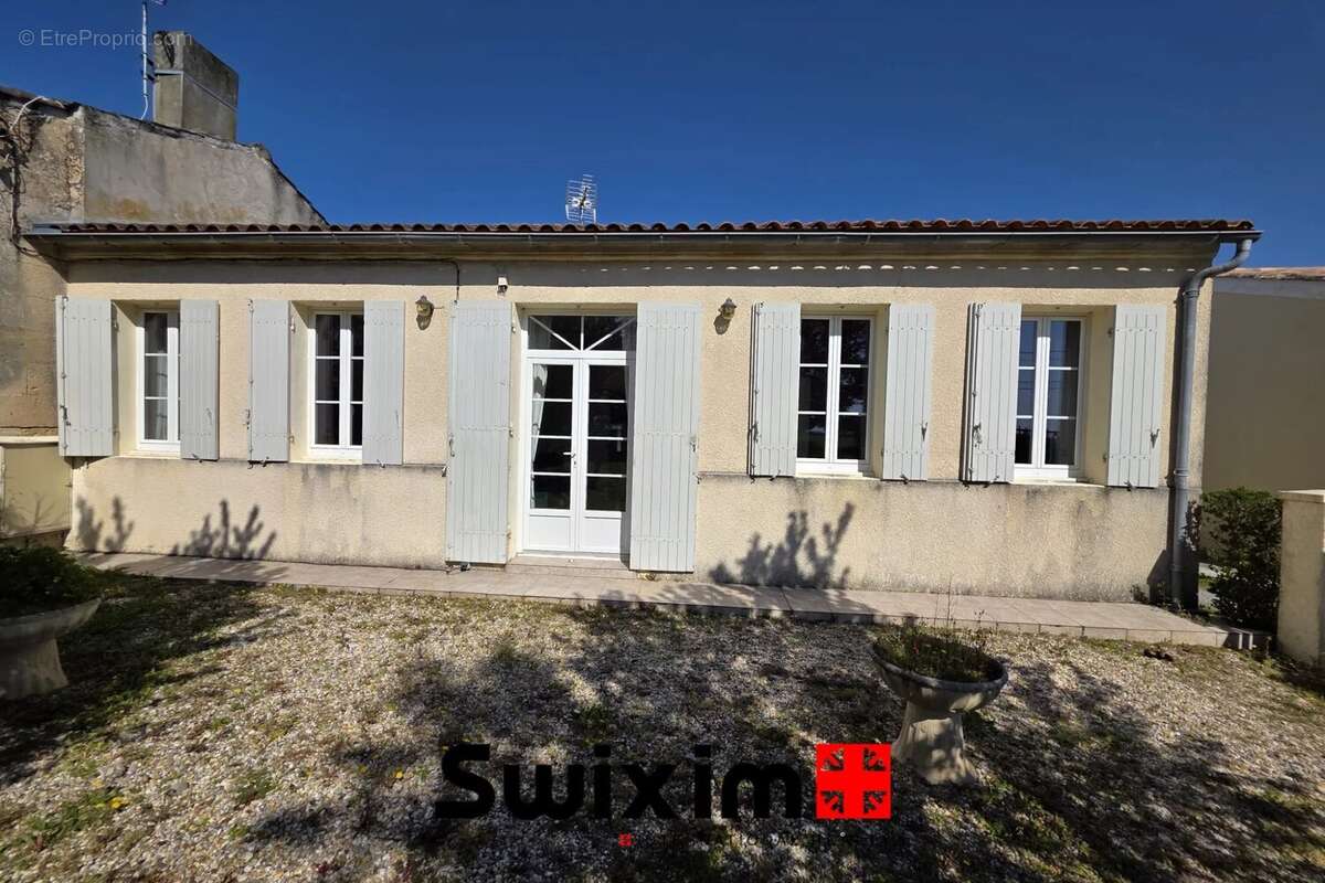 Maison à SAINT-SEURIN-DE-CADOURNE