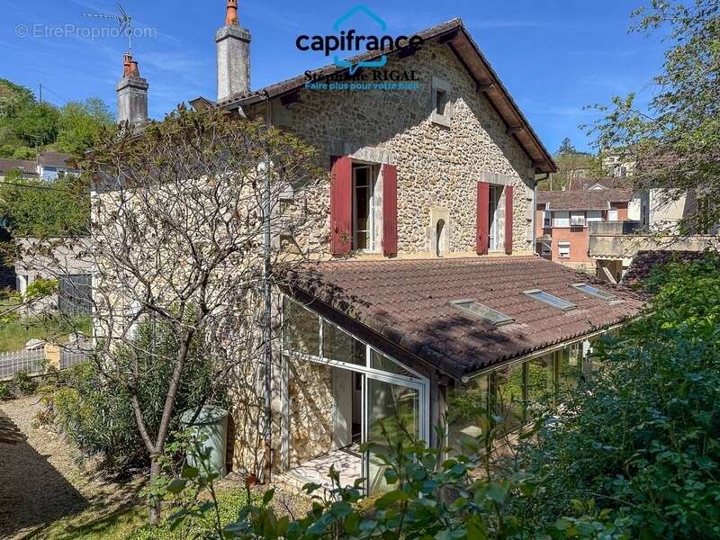Maison à FUMEL
