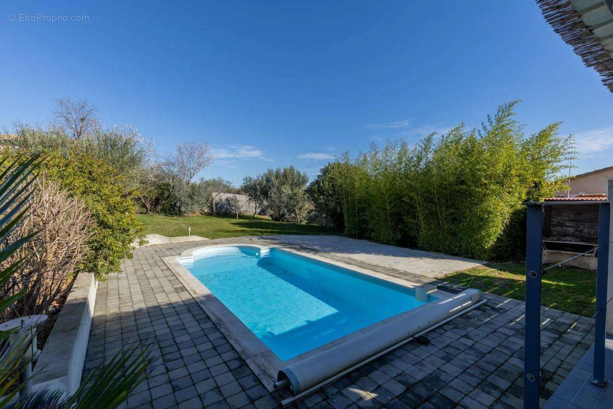 Maison à SAINT-GILLES