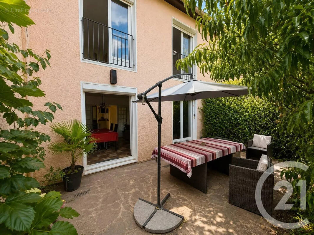 Maison à OTHIS