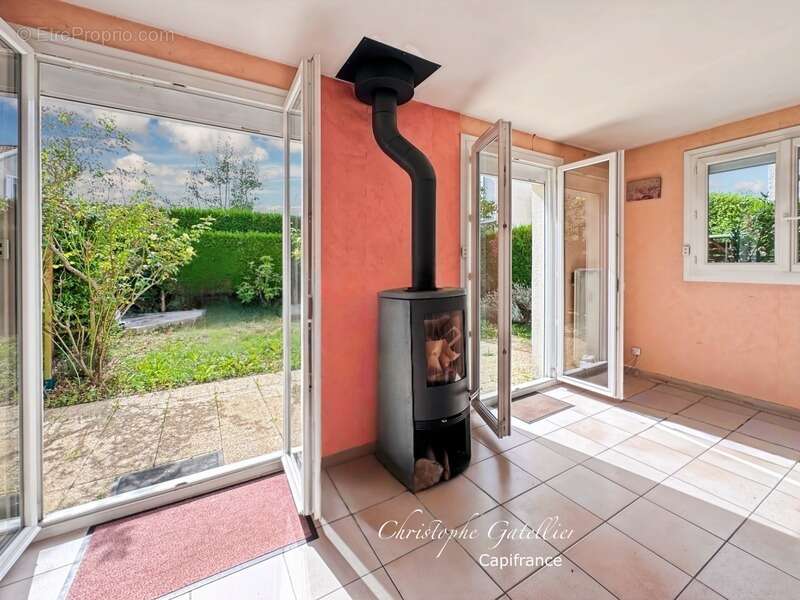 CENTRE VILLAGE - MAISON 4 pièces (3 chambres) - non Mitoyenne - photo 5