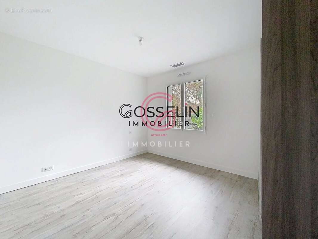 Maison Sanguinet 4 pièce(s) 112.29 M2 - photo 10