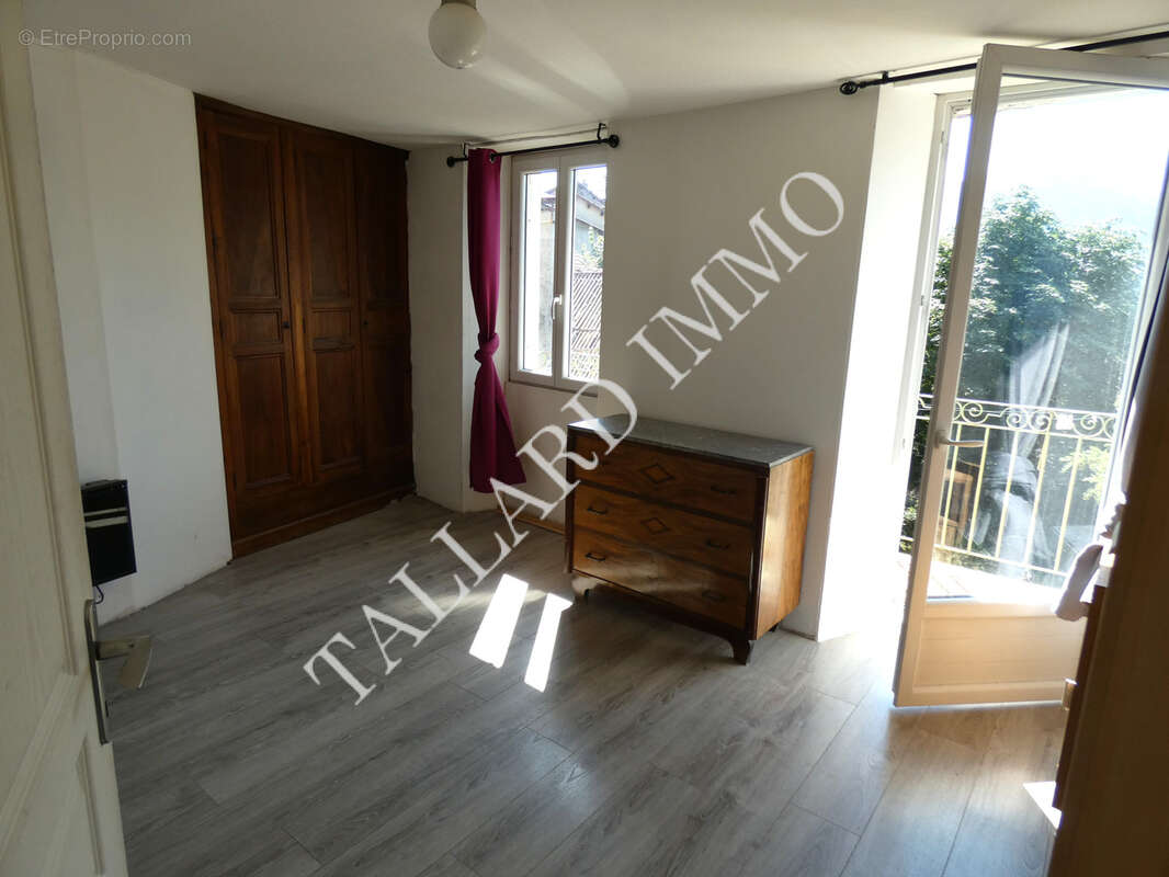 Maison T3 avec terrasse, cave, combles aménageables - photo 15