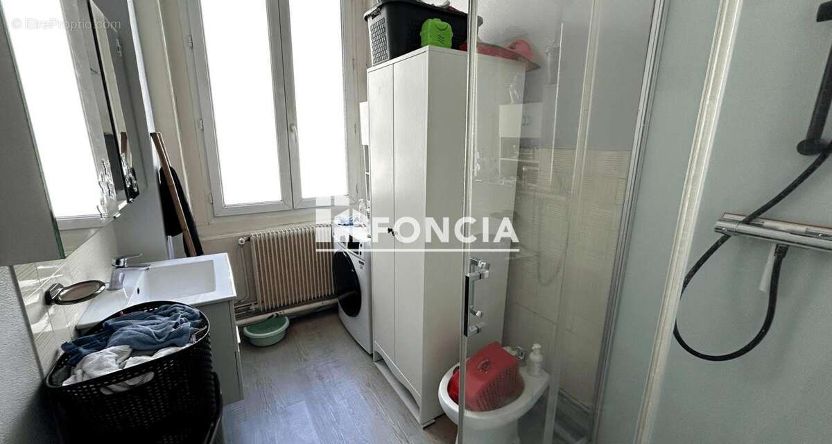 Appartement à SAINT-ETIENNE