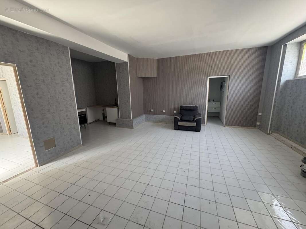 Appartement 120 m² à Cambrai  - photo 3