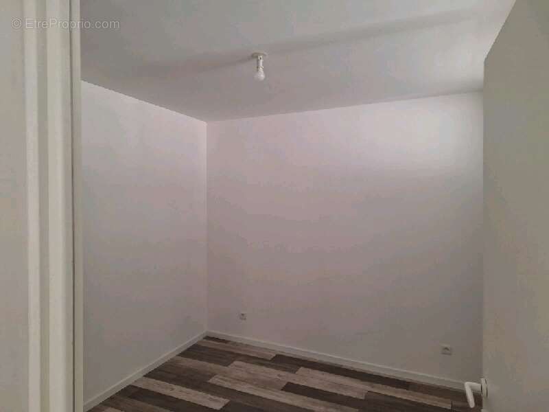 Appartement 44 m² à Pont-Saint-Vincent  - photo 5