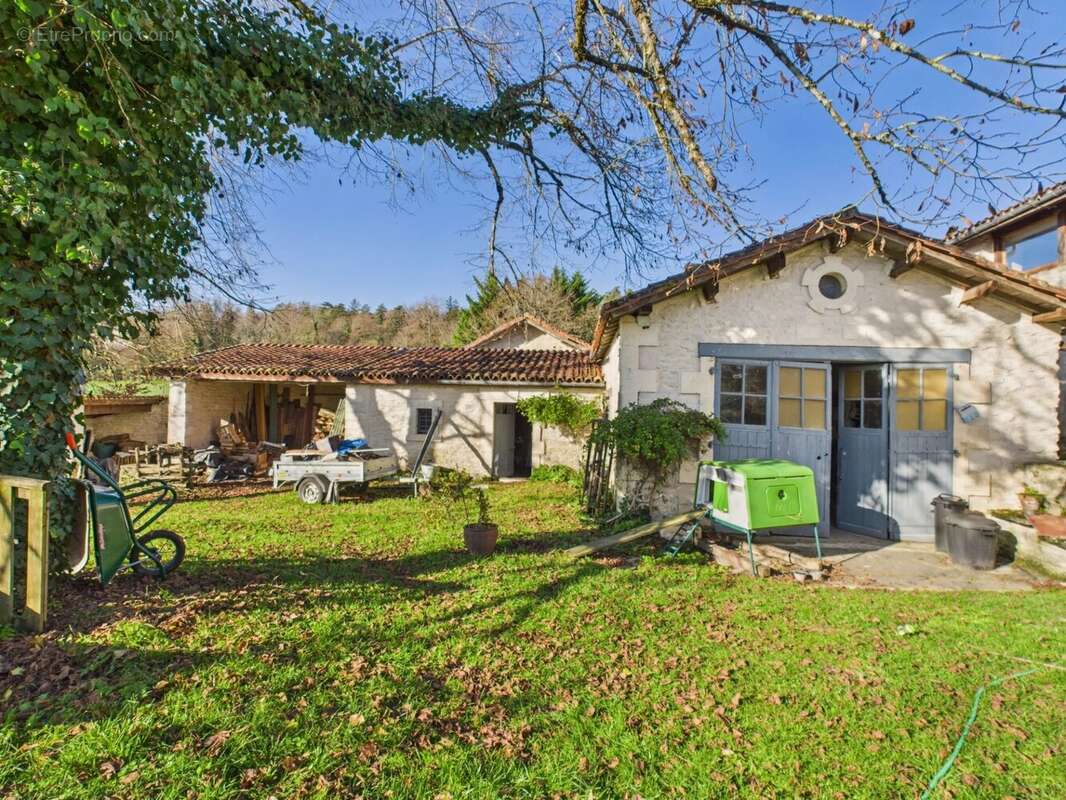 Maison à VERTEILLAC