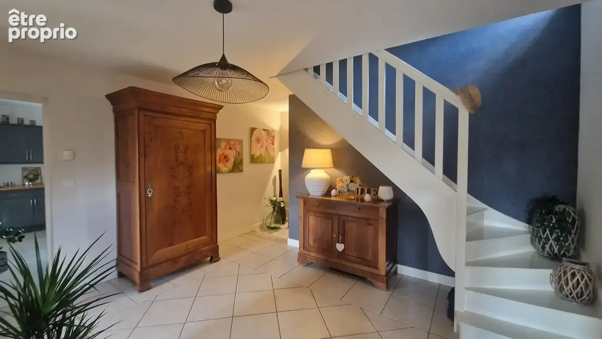 Maison 7 pièces 166 m² à vendre à Cherveux (79410) - photo 2