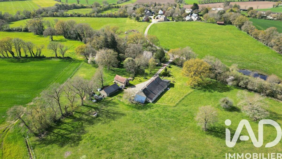 Photo 1 - Maison à NOYALO
