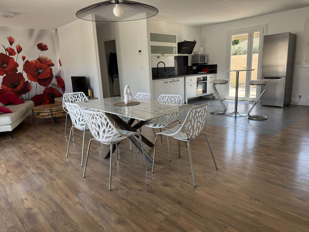 Maison T4 rénovée avec garage, cave et jardin   Nîmes Les Capitelles - photo 7