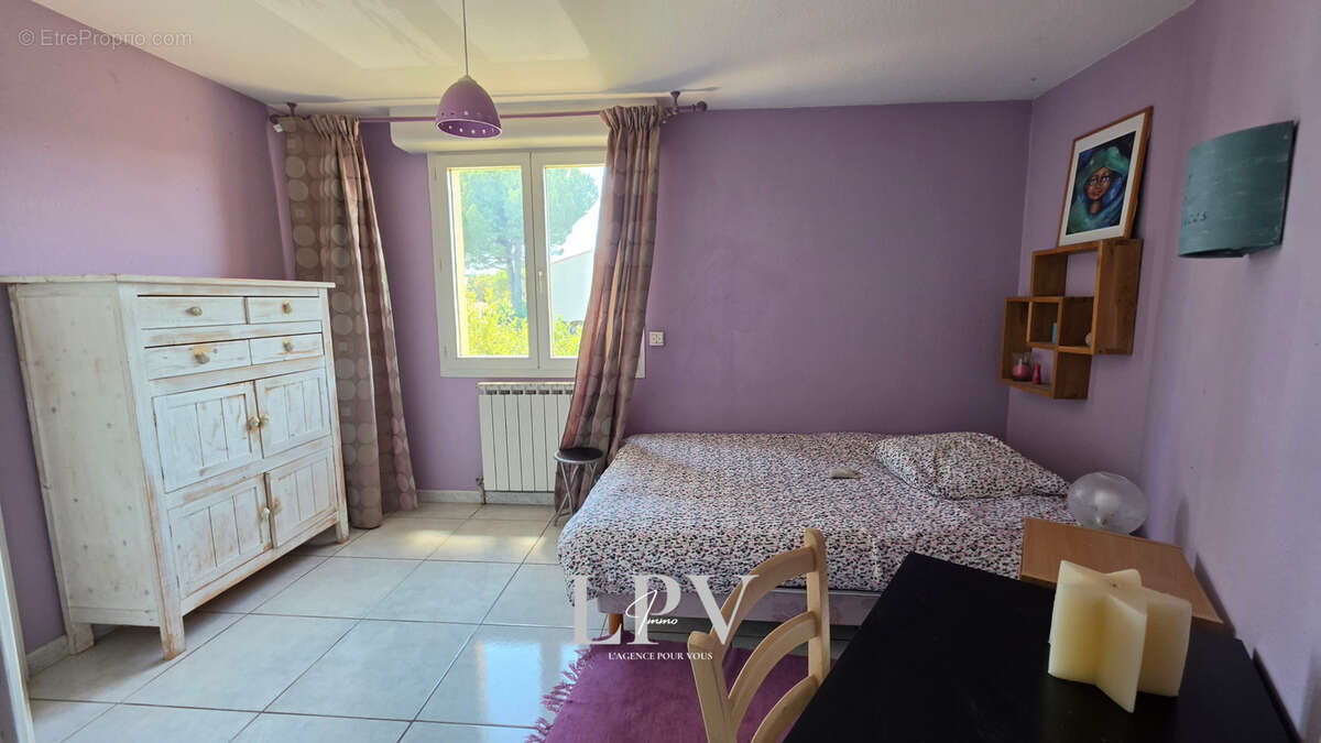 Maison familiale de 184 m2 avec garage, piscine et terrasse plein sud   Lavérune - photo 9