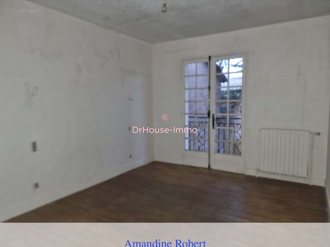 Maison à SAINT-EUTROPE-DE-BORN