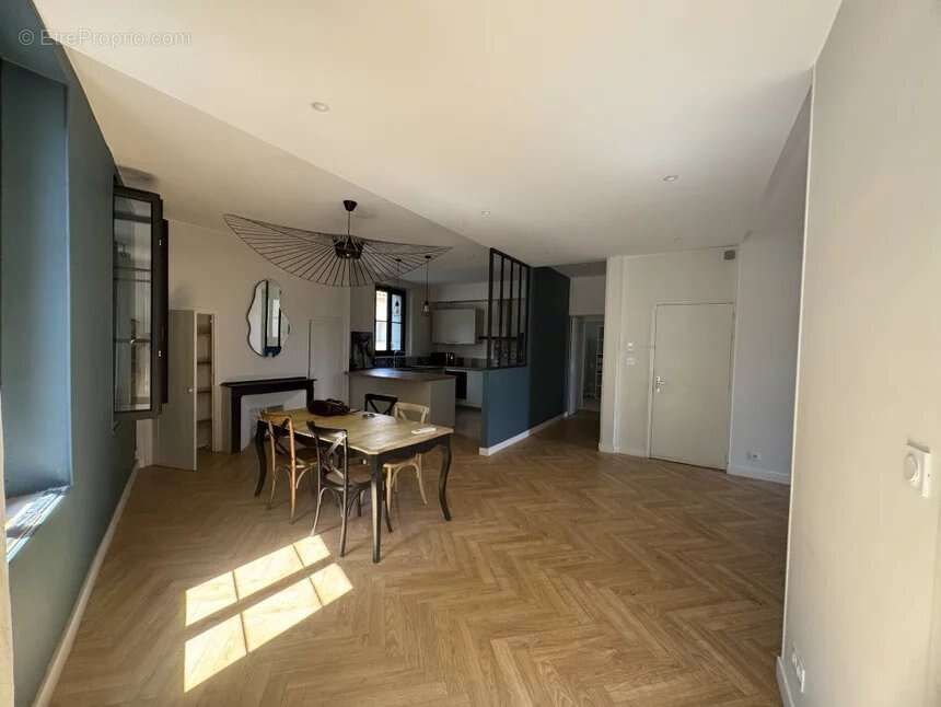 Appartement T4 - A vendre - photo 3