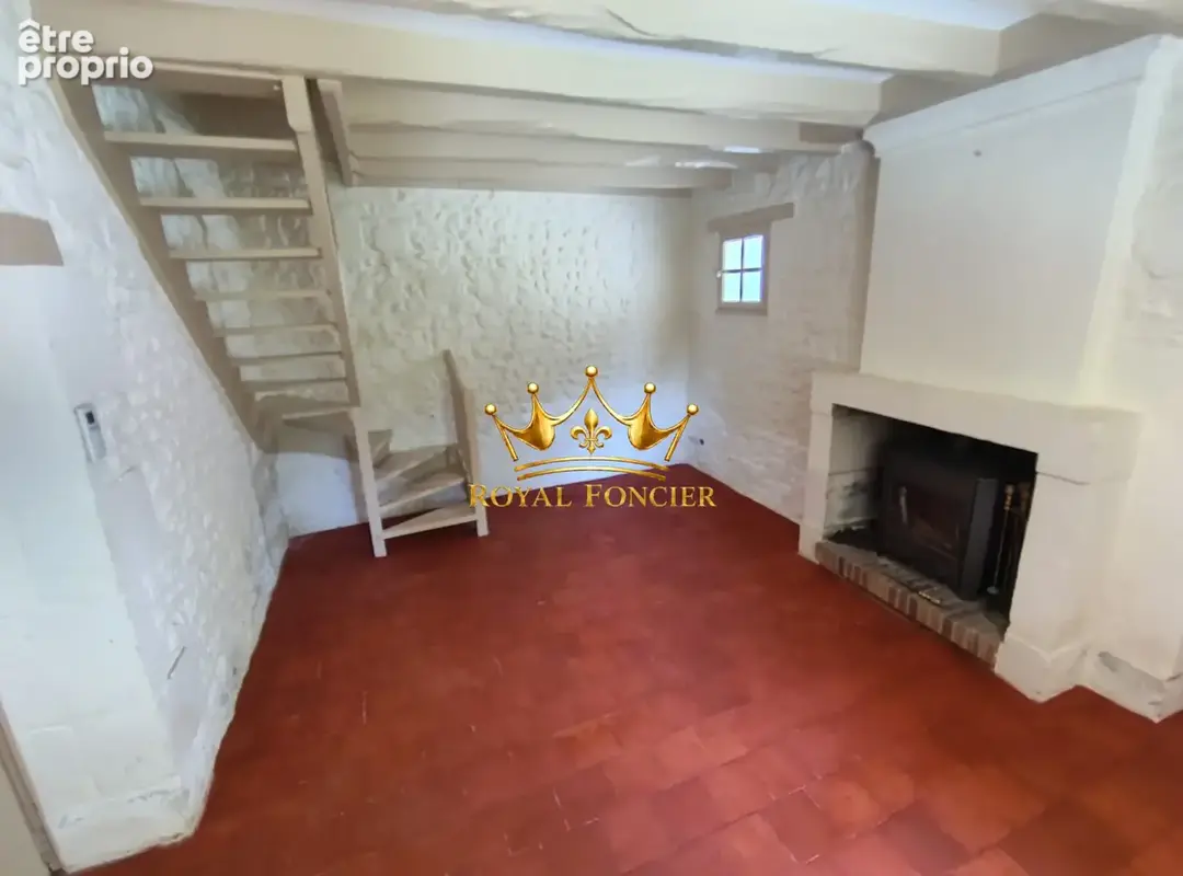 Maison 155 m² à Theneuil  - photo 4