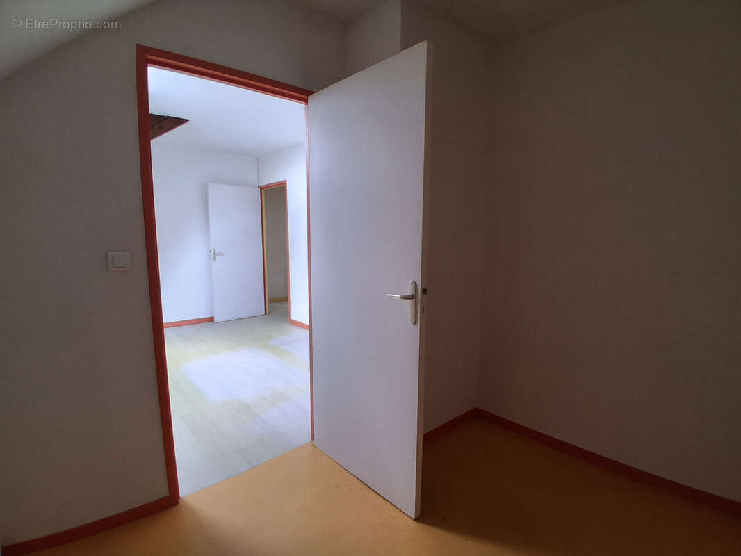 Appartement à CHARLIEU