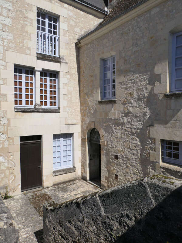 Propriété rare, destinée aux amoureux de belles demeures et de lieux de vie hors du commun ! - photo 15