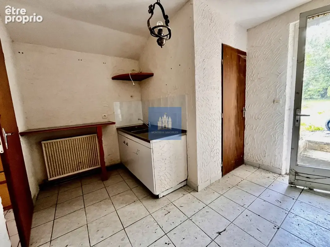 ANTOIGNE (49)  Maison de charme 3 CH avec piscine - photo 19