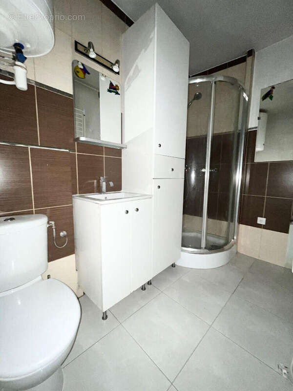 Commerce à PARIS-17E