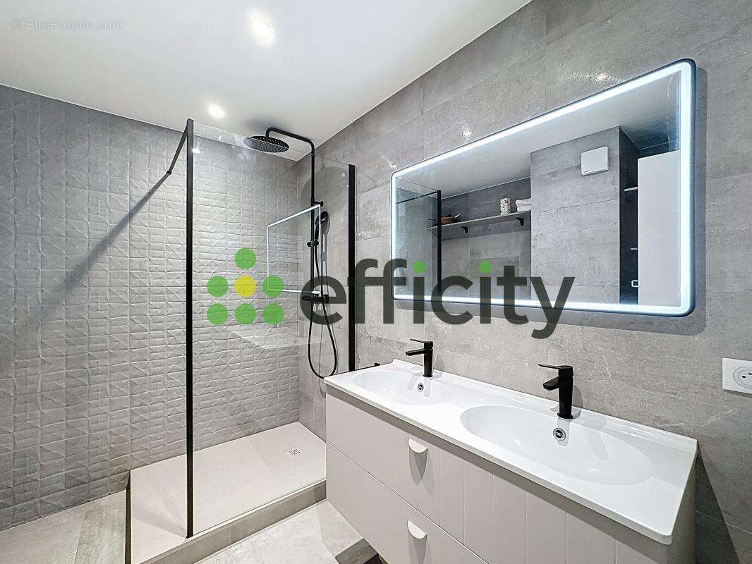 Appartement à PARIS-13E