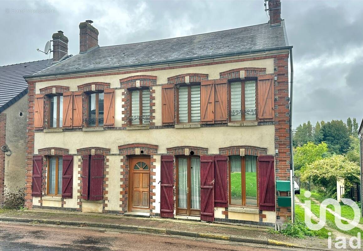 Photo 1 - Maison à MONTCORBON