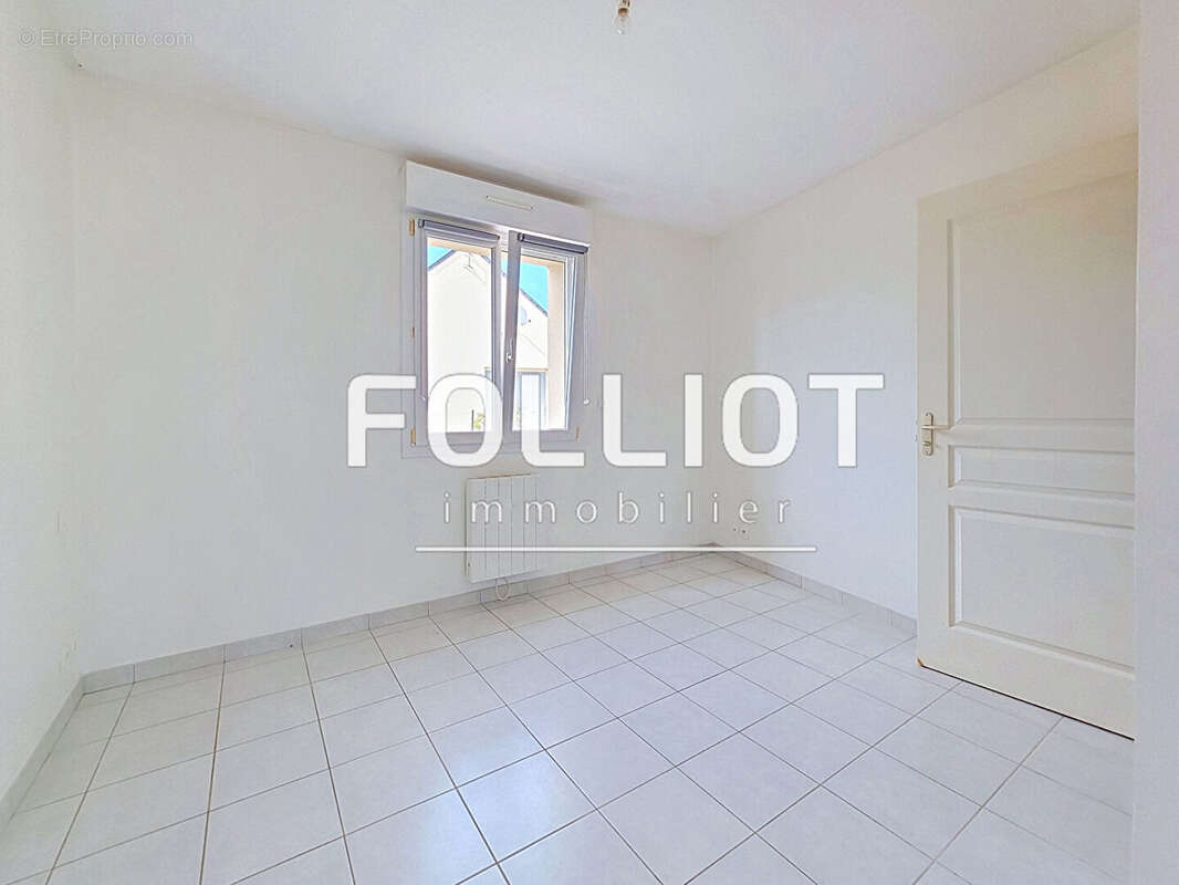Maison 5 pièces à vendre à Bréhal - 50290 - Centre - photo 5