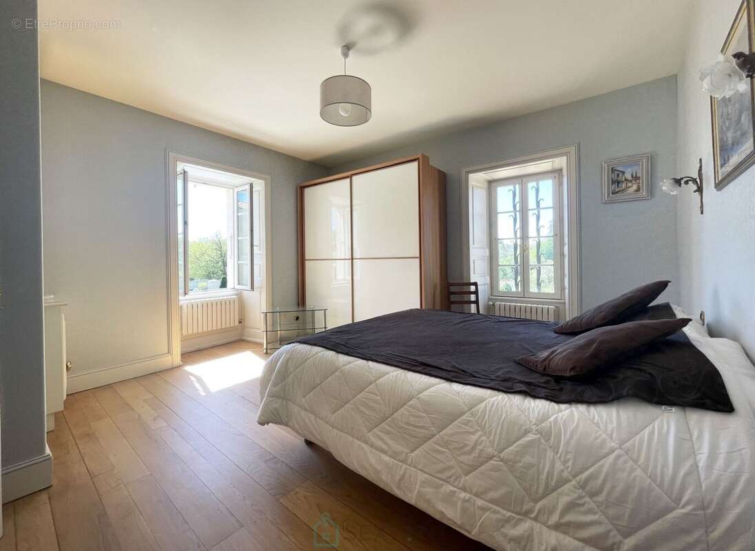 Propriete d'exception de 455 m² sur un terrain de 3 628 m² - photo 16