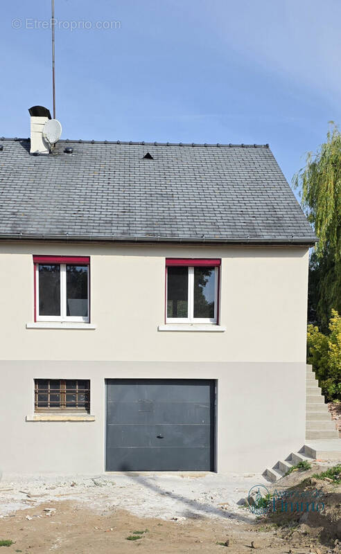 Maison à BRIOLLAY