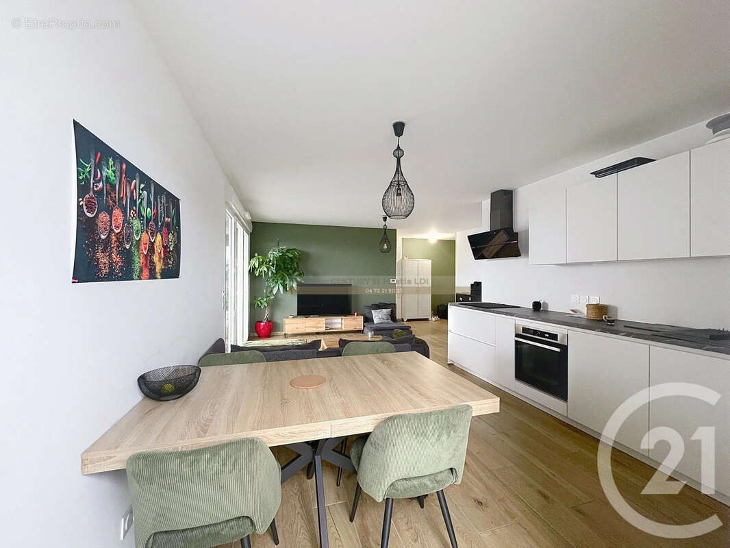 Appartement à DECINES-CHARPIEU