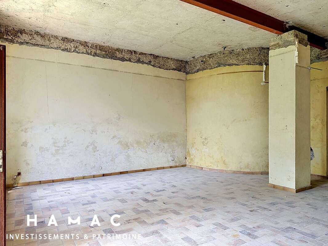 Appartement à GREZIEU-LA-VARENNE
