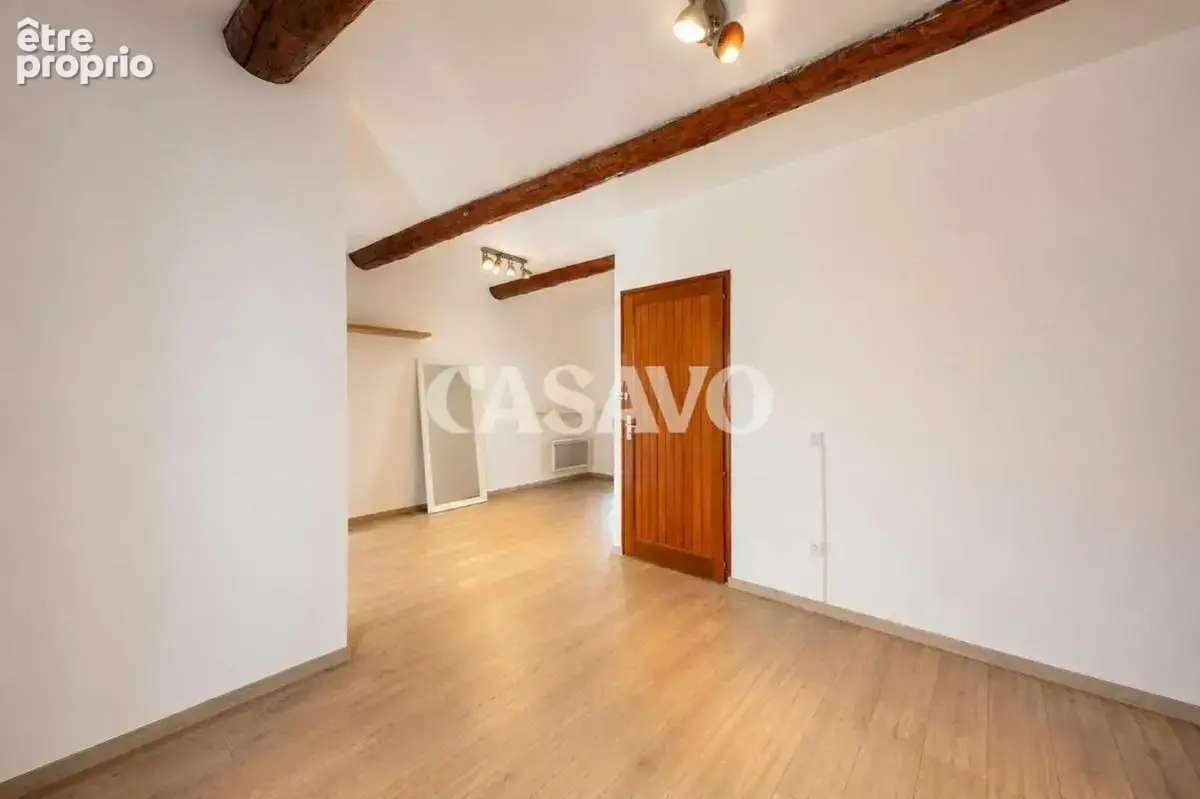 Appartement à EGUILLES
