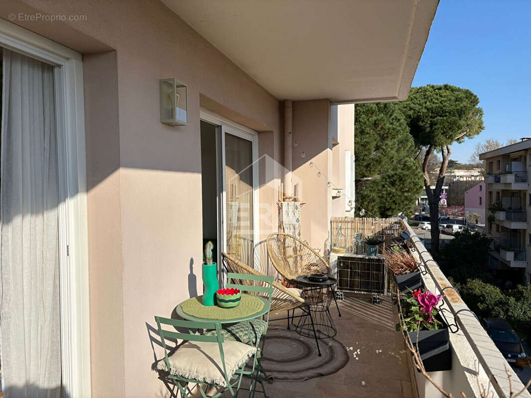 Appartement 4 pièces à vendre à Fréjus - Proche centre-ville - photo 2