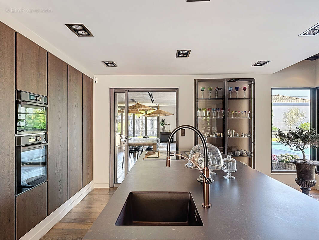 Maison à JASSANS-RIOTTIER