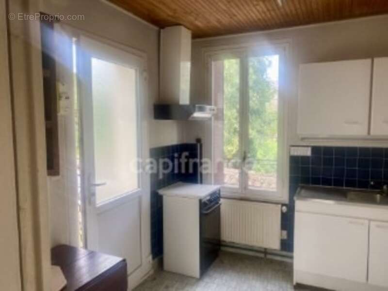 Maison à GREZIEU-LA-VARENNE