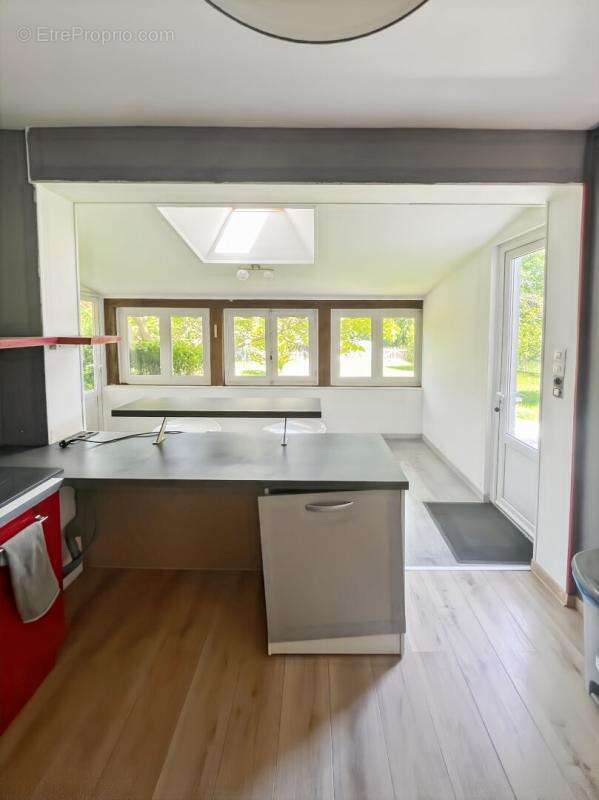Maison de charme dans une impasse, Calme et potentiel à Venesmes - photo 10