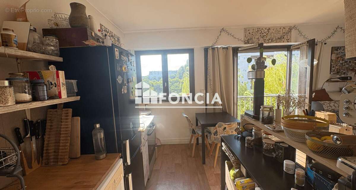 Appartement à FRESNES