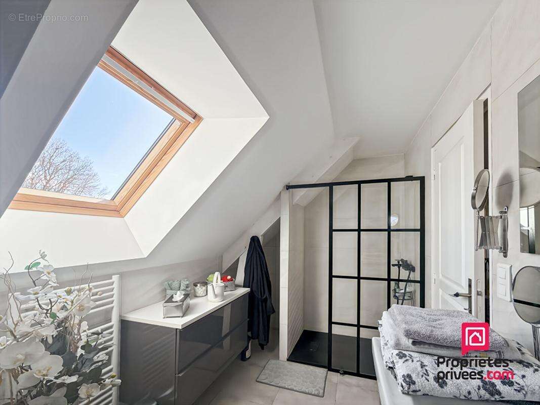 Pavillon Saint Germain Des Champs 4 chambres 1ha de terrain - photo 15
