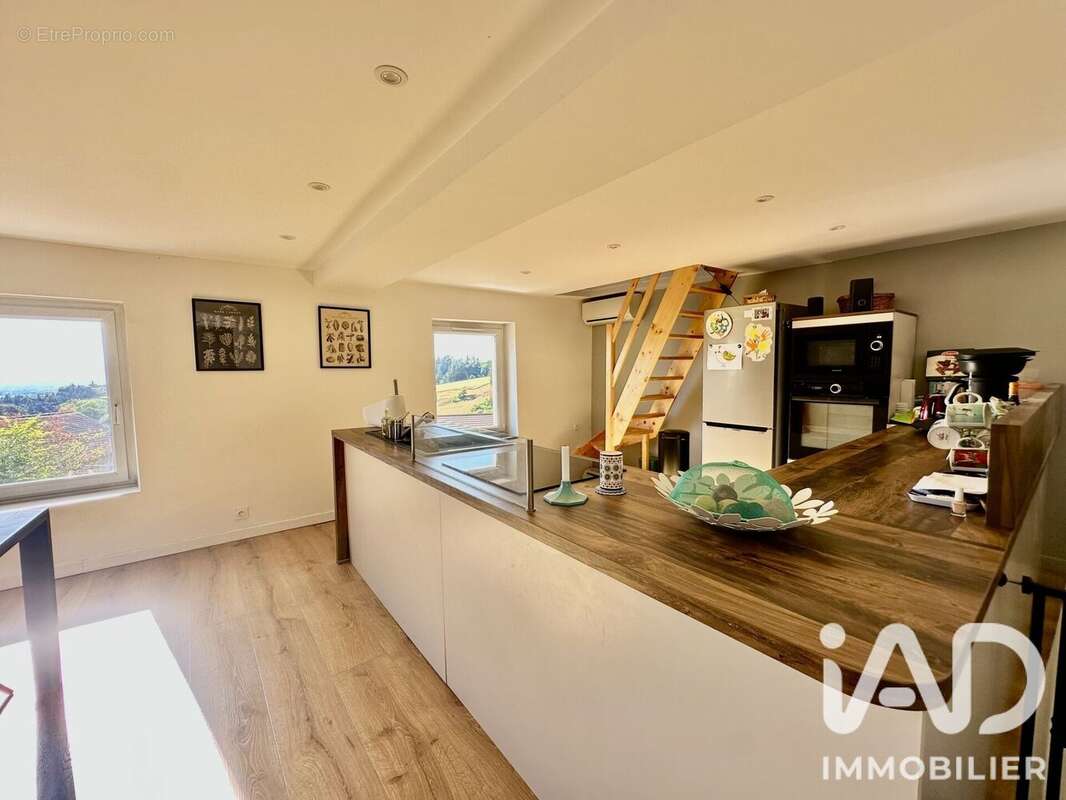 Maison 110 m² à Saint-Heand  - photo 6
