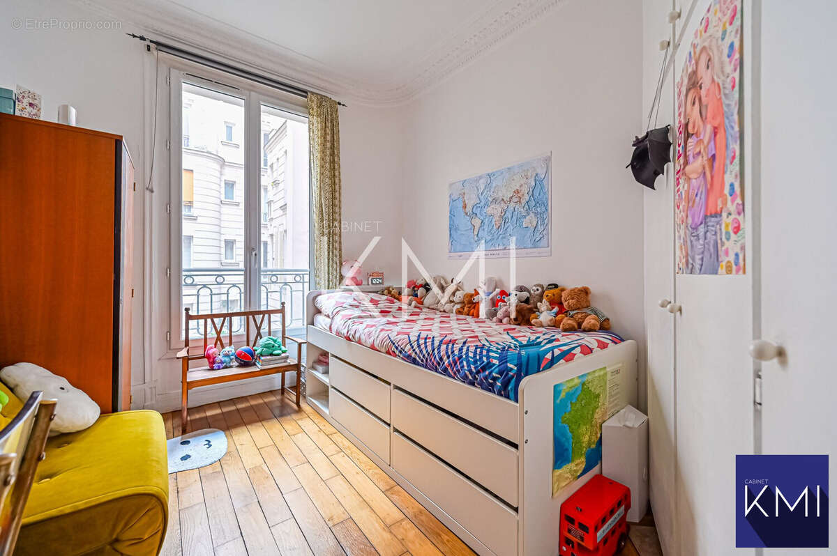Appartement à PARIS-11E