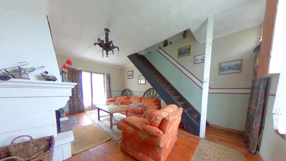 Maison à MIRAUMONT