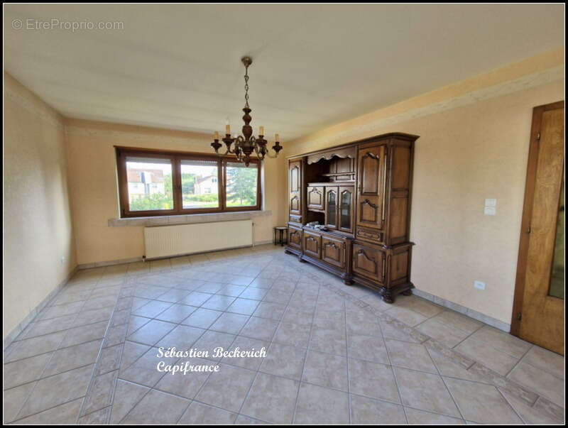 Maison à vendre 6 pièces SARRALBE (57) 149m² - photo 3