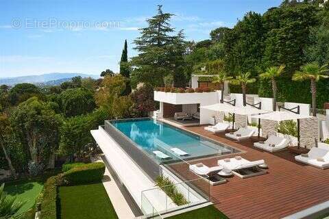 Maison 14 pièces 1 132 m² à vendre à Cannes (06400) - photo 3