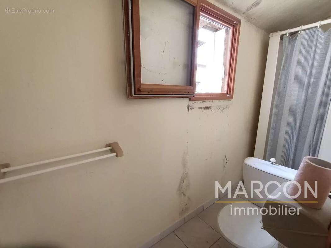 Maison à LAVAVEIX-LES-MINES