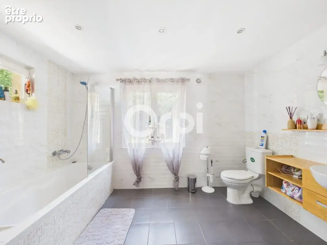 Une parenthèse d’exception au cœur de l’Estérel - VILLA avec  PISCINE - photo 11